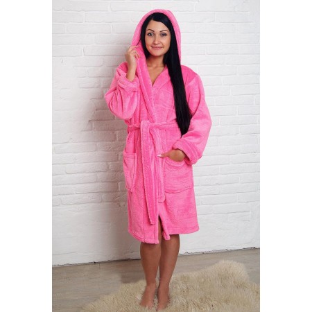 Махровий жіночий халат теплий рожевий середньої довжини з капюшоном на запах 2641